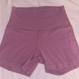 Lululemon Align Short *4"
Vintage Plum size 4